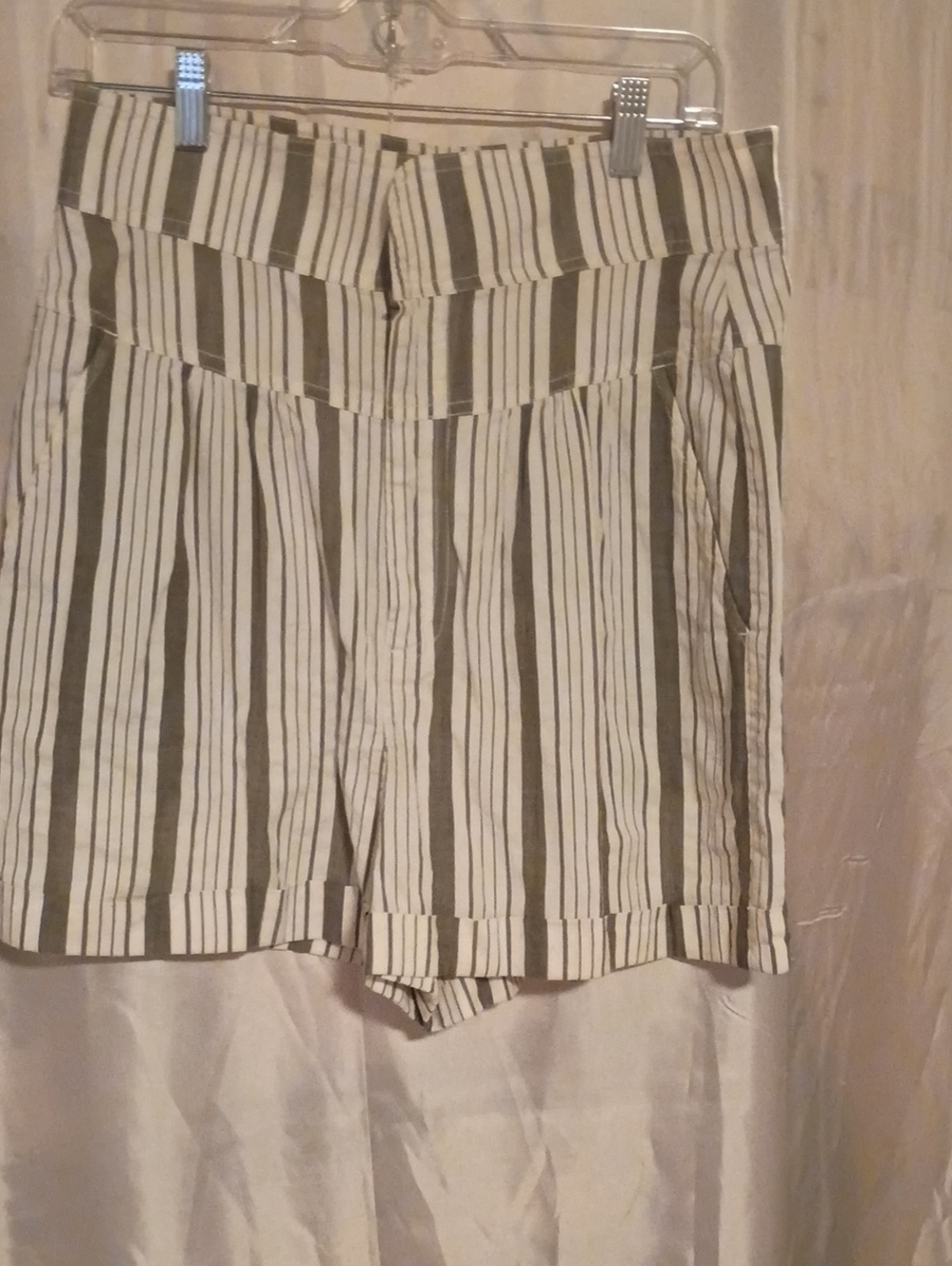 Striped High-Waist Women’s Shorts in Cream & Olive